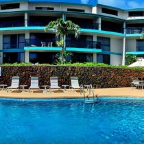 Exterior shot of pool and property at the Castle Makahuena at Poipu