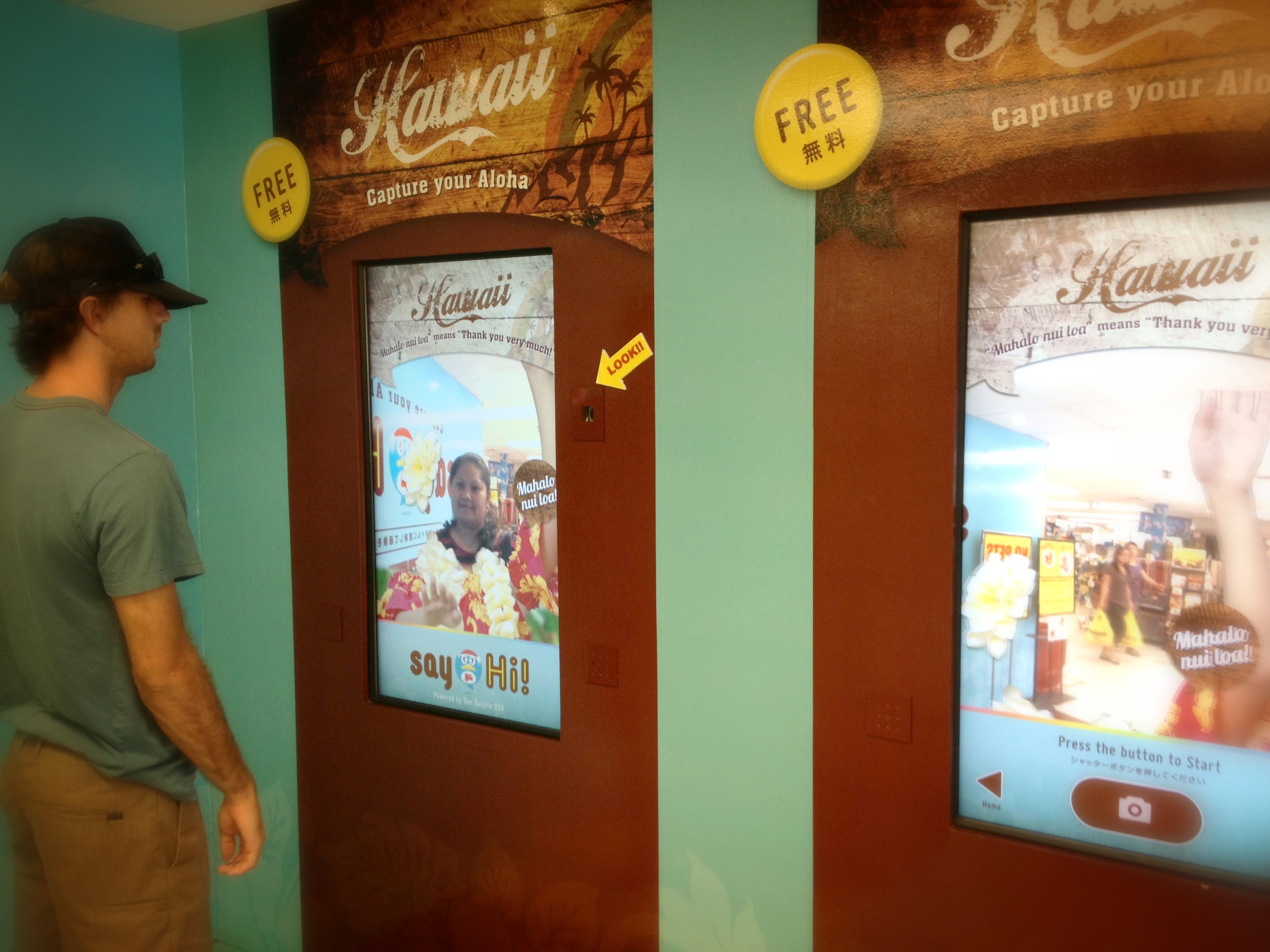 A digital photobooth that says “capture your aloha”