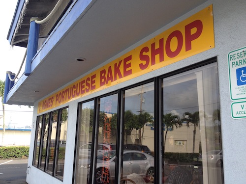 Storefront of Agnes Bake Shop in Kailua