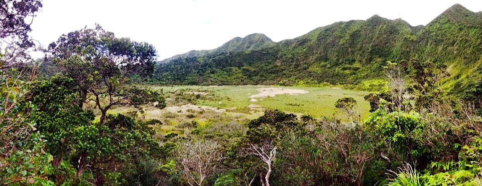 Ka‘au Crater panoramic view