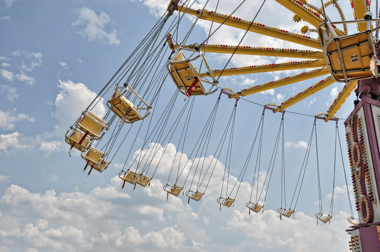 Chairs swinging on carnival ride