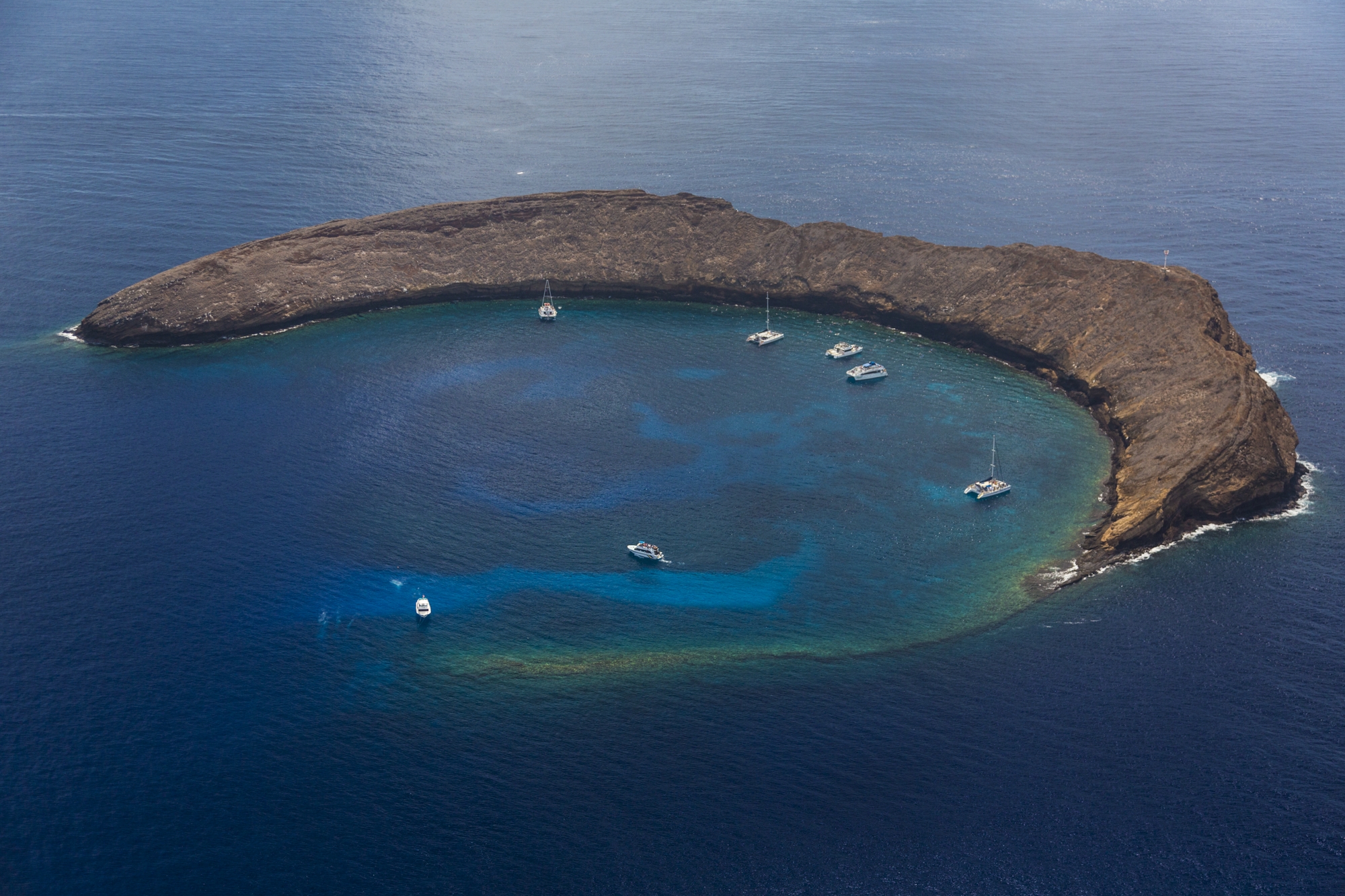 molokini in hawaii