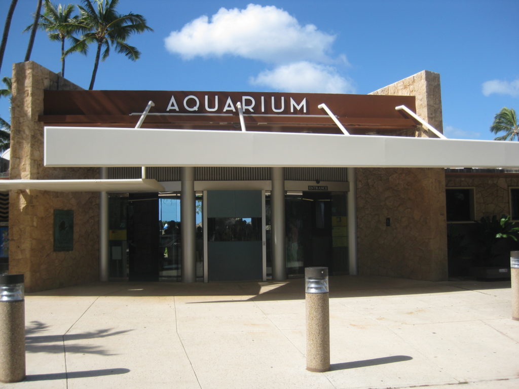 Waikiki Aquarium entrance