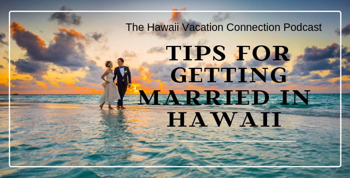 couple on Hawaii beach getting marries