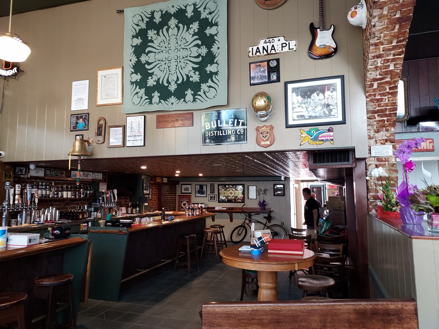 Black Shamrock Tavern Hawaii's newest Irish pub