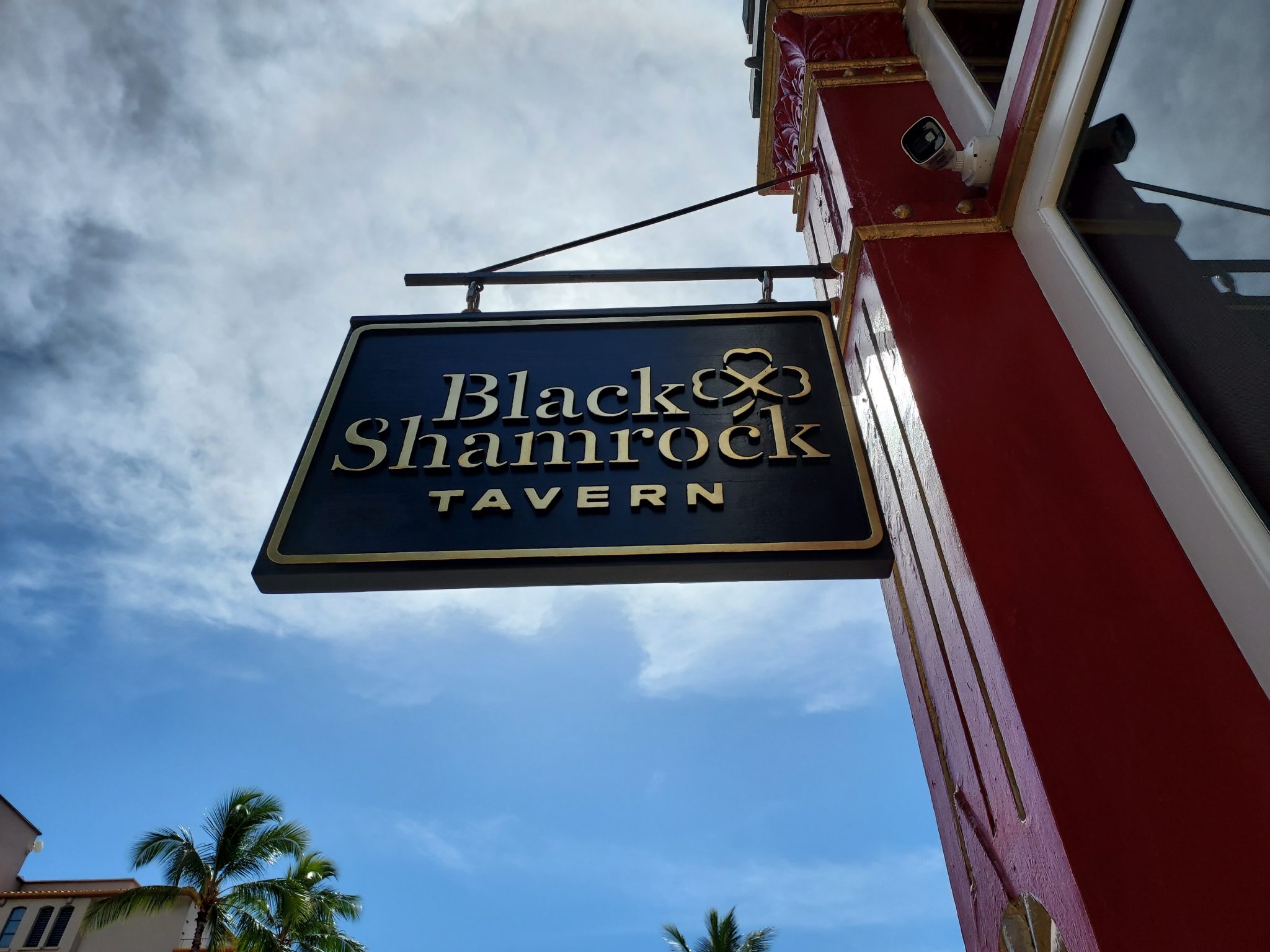 Black Shamrock Tavern Hawaii's newest Irish pub
