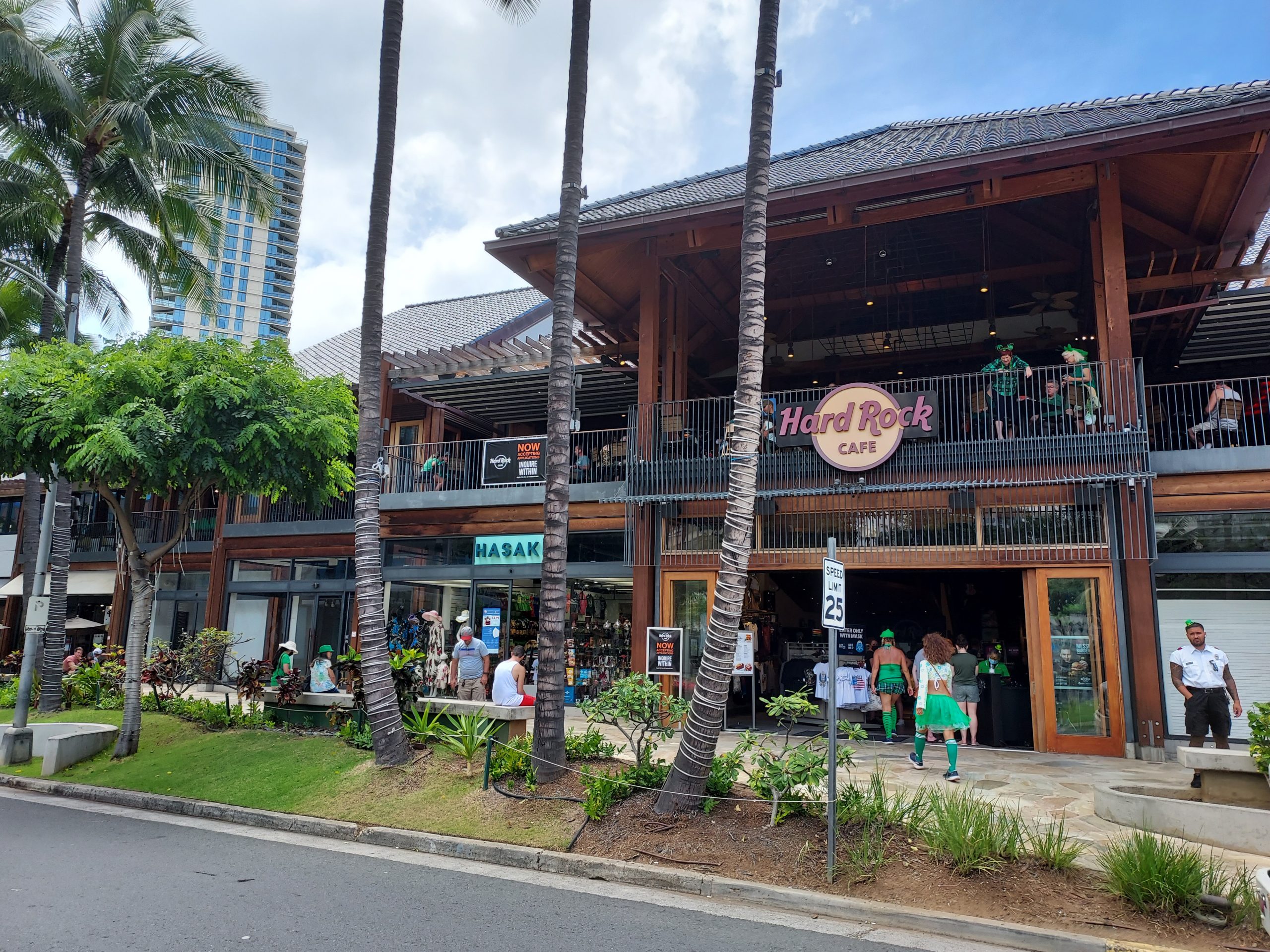 Hard Rock Cafe Honolulu Never Stopped Rocking