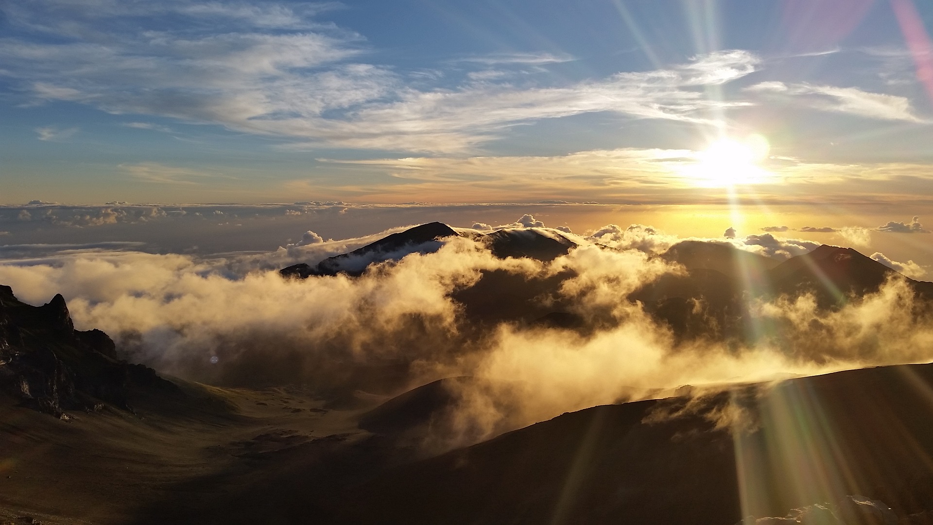 Sunrise at haleakala Hawaii volcano