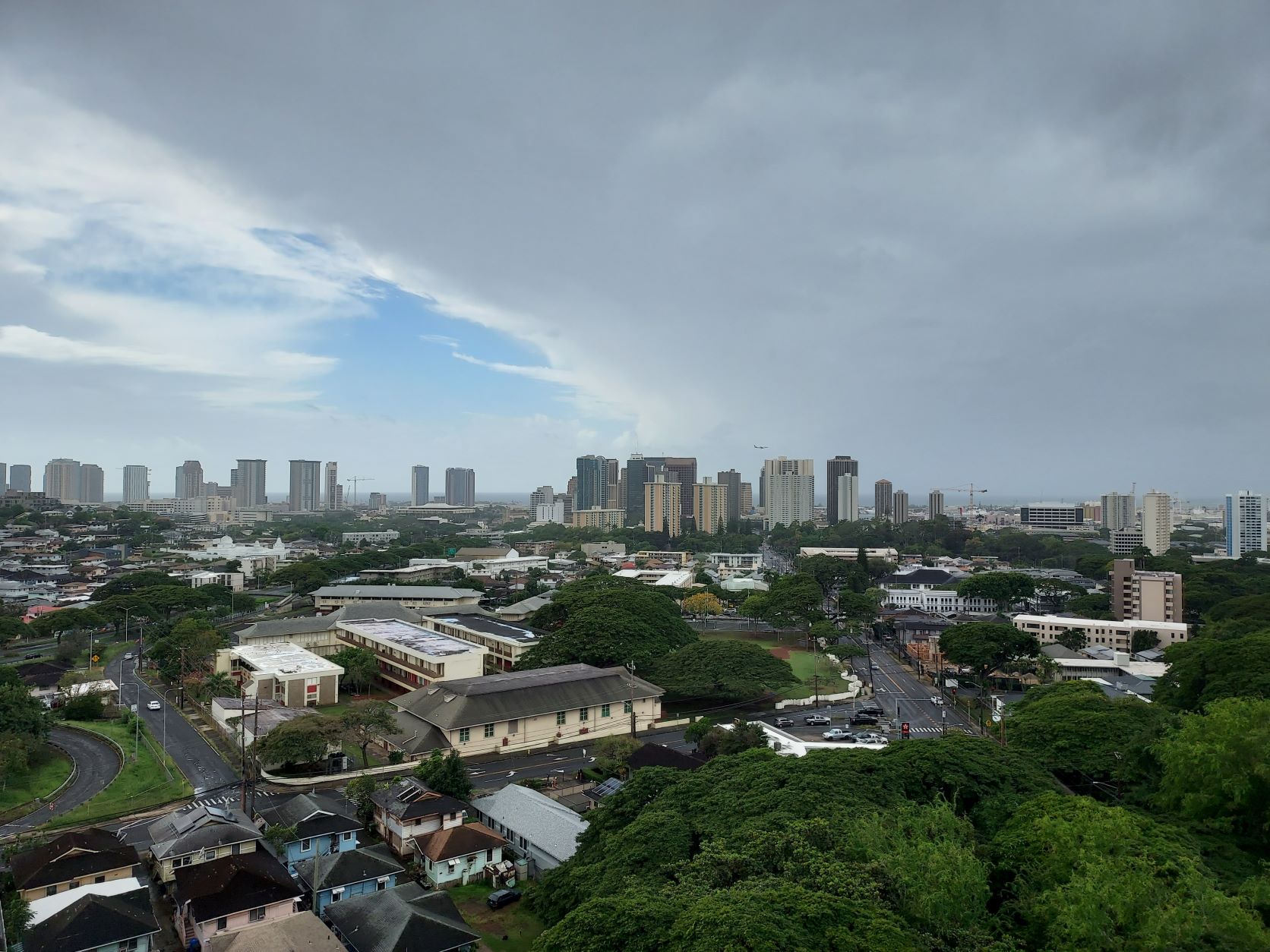 Approaching weather over Honolulu