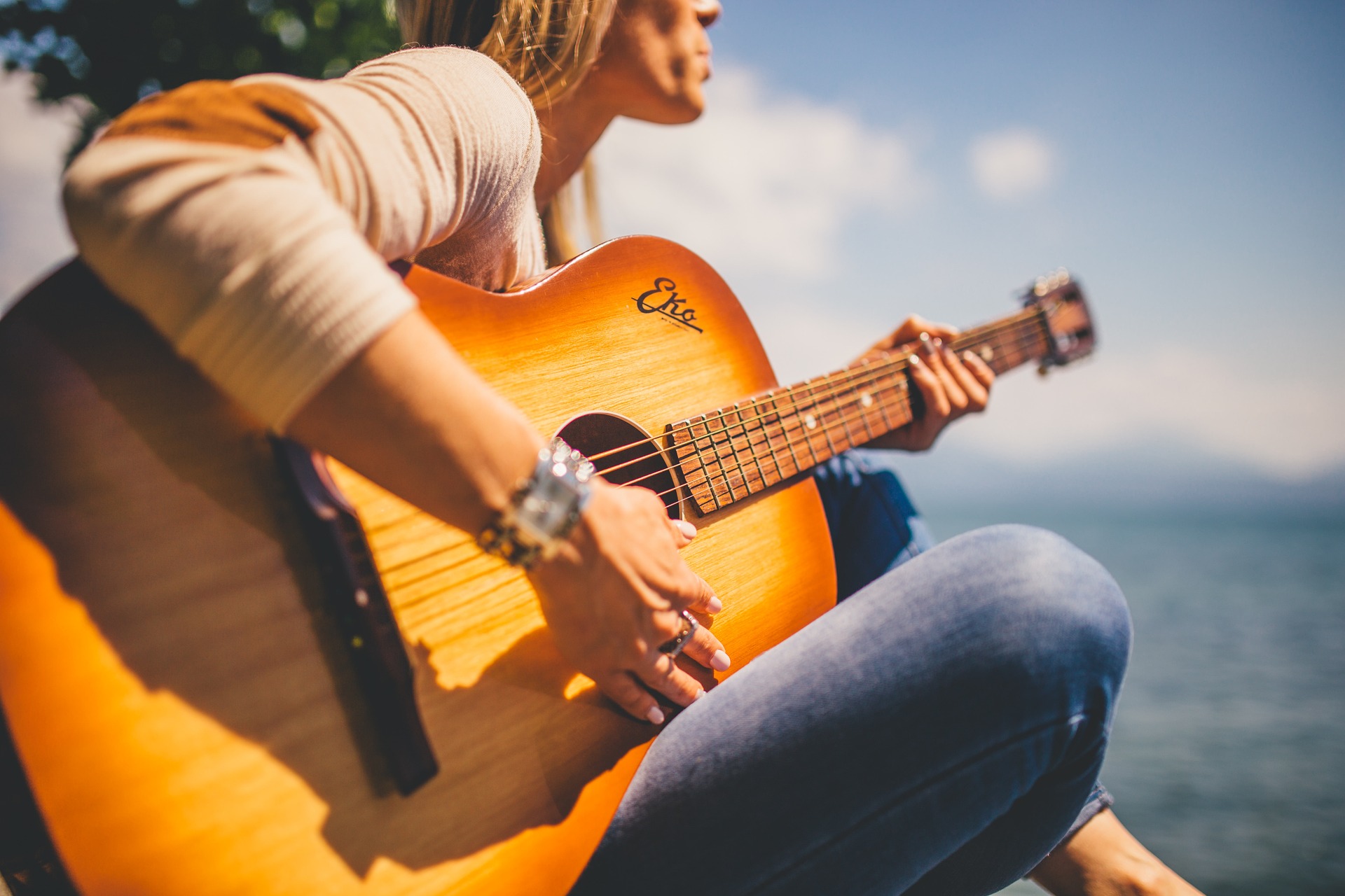Beach guitar