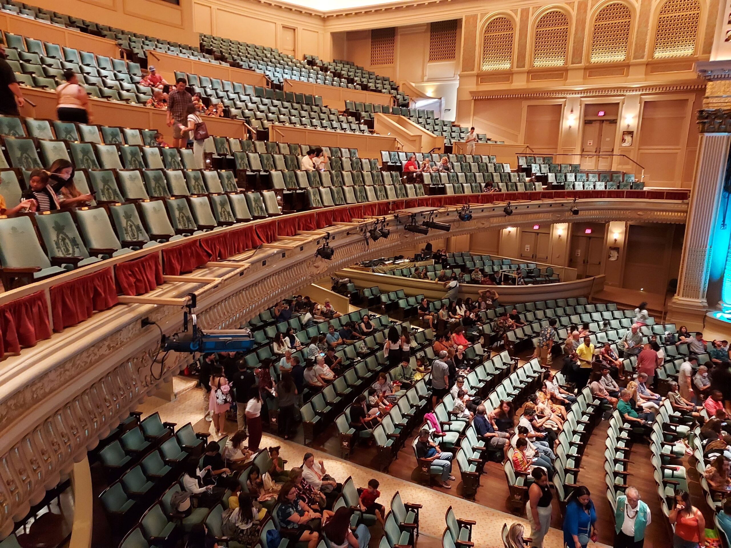 Hawaii Theatre seating.