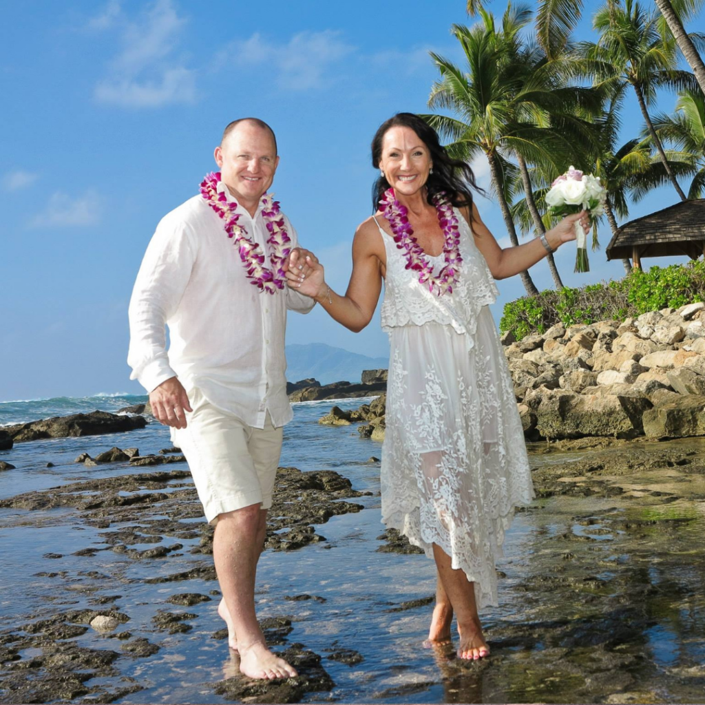 Hawaii beach elopement