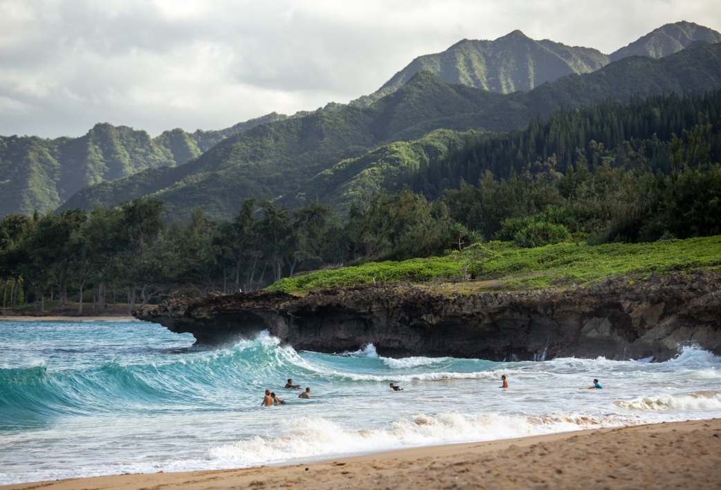 Romance in Hawaii: The Perfect Escape for Love and Adventure