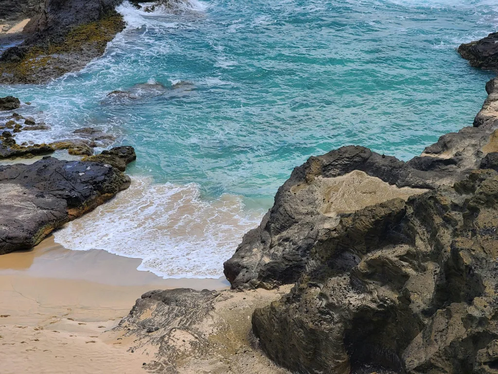 halona cove