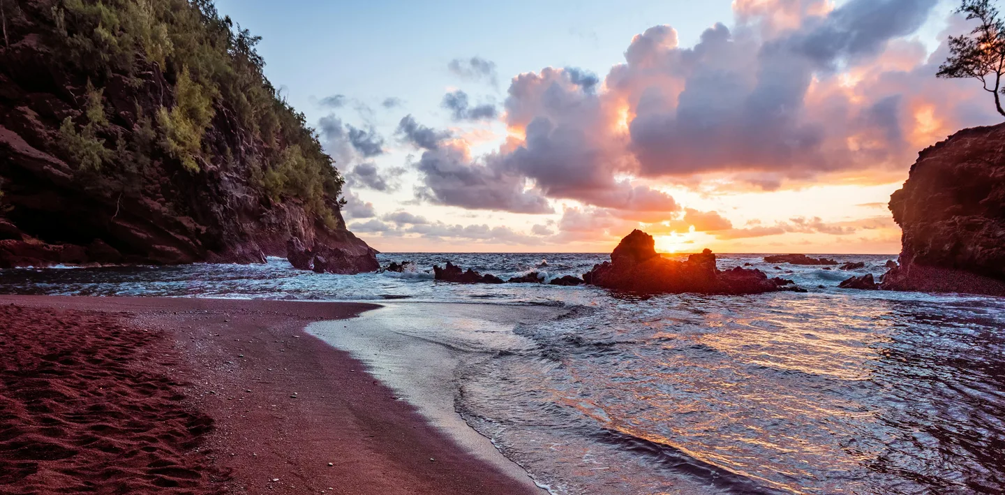 hana-black-sand