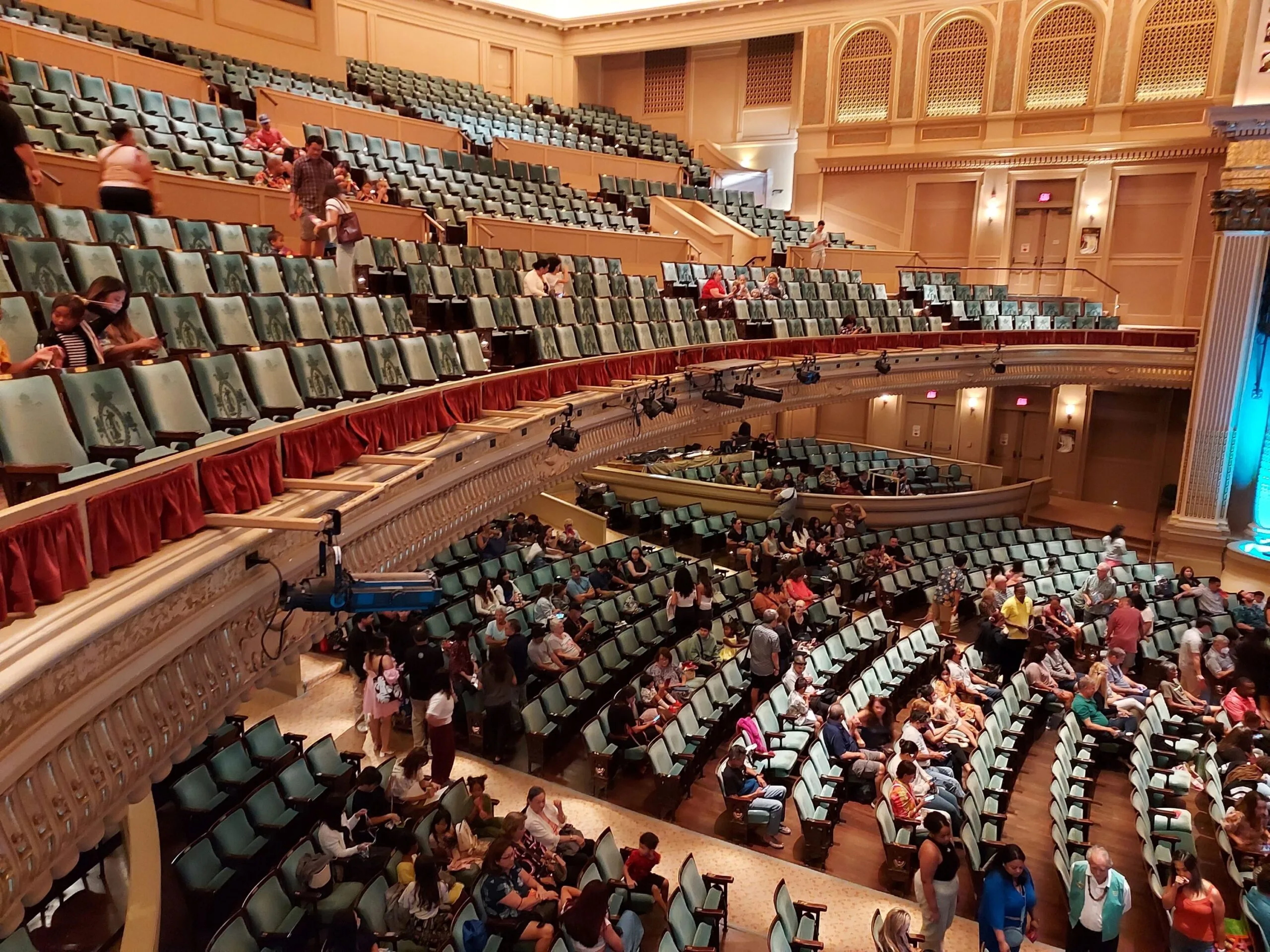 Hawaii Theatre seating.