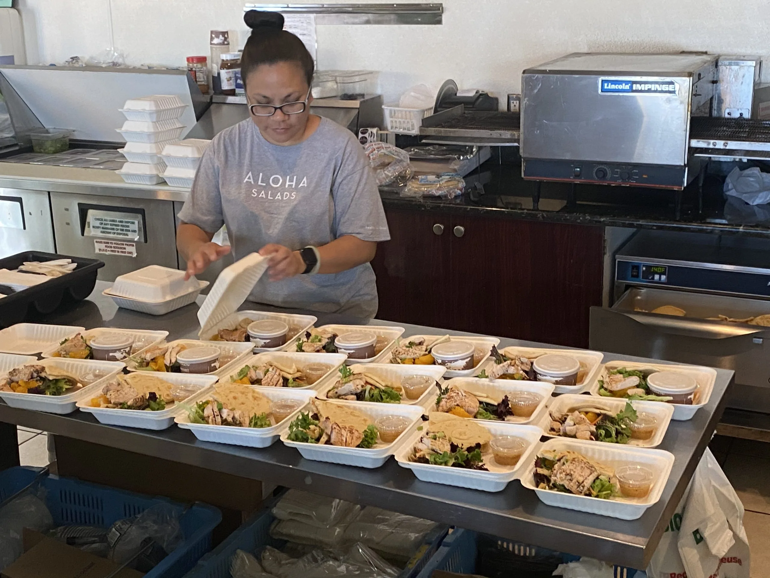 Show-Aloha-Salads-scaled