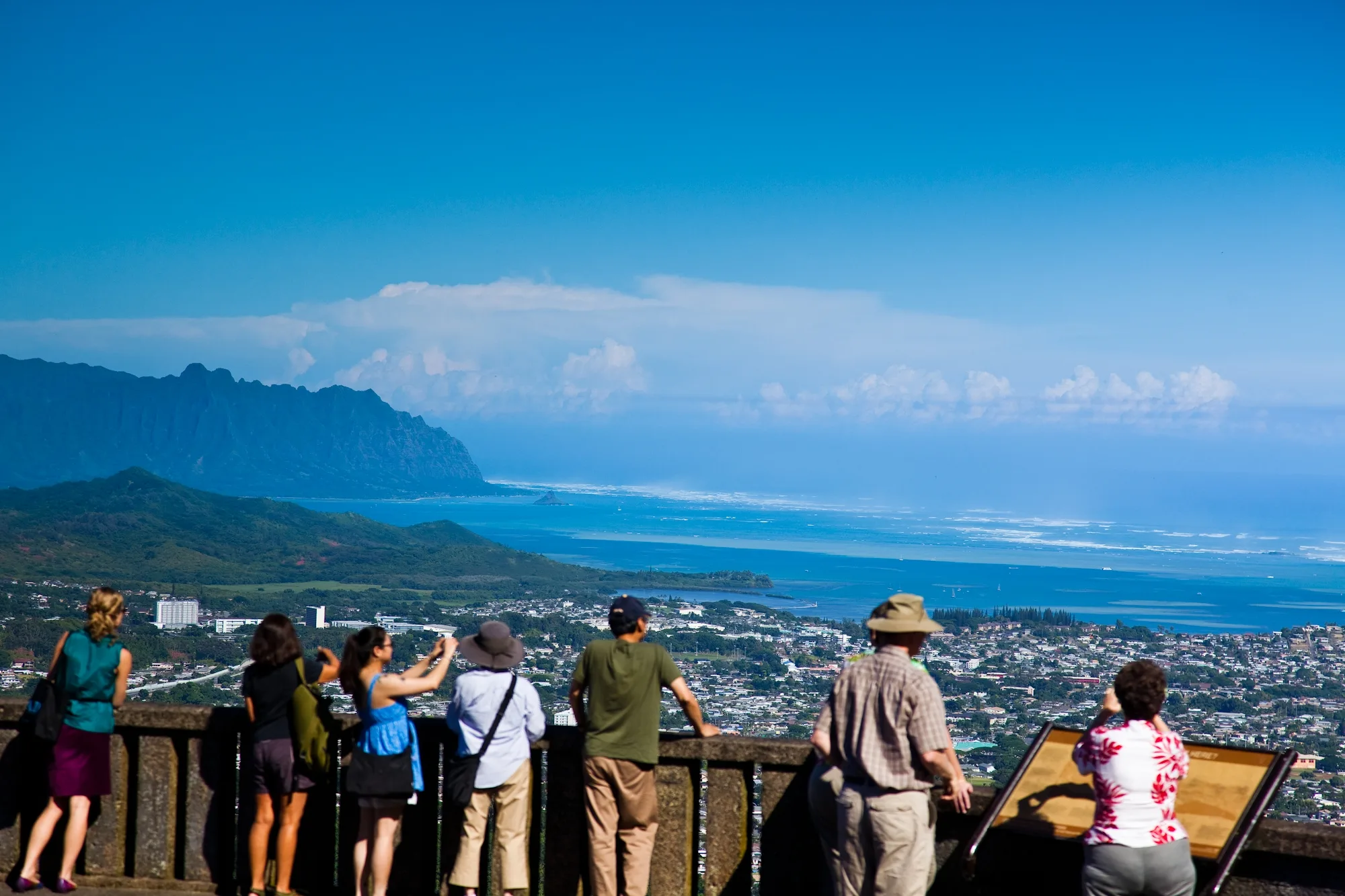 excursions-short-on-time-nuuanu-pali-lookout excursions-short-on-time-nuuanu-pali-lookout