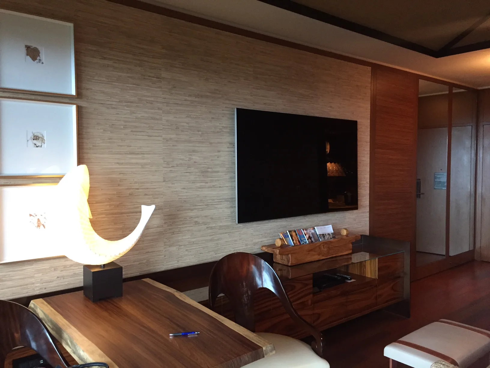 lanai-room-tv